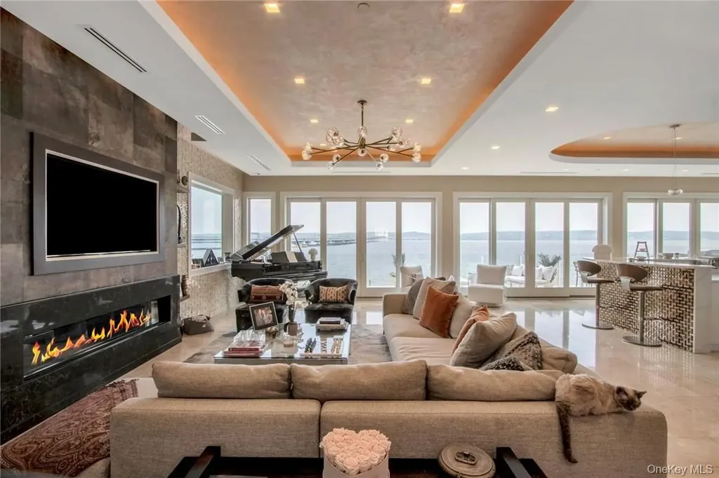 74 River Road Nyack NY 10960