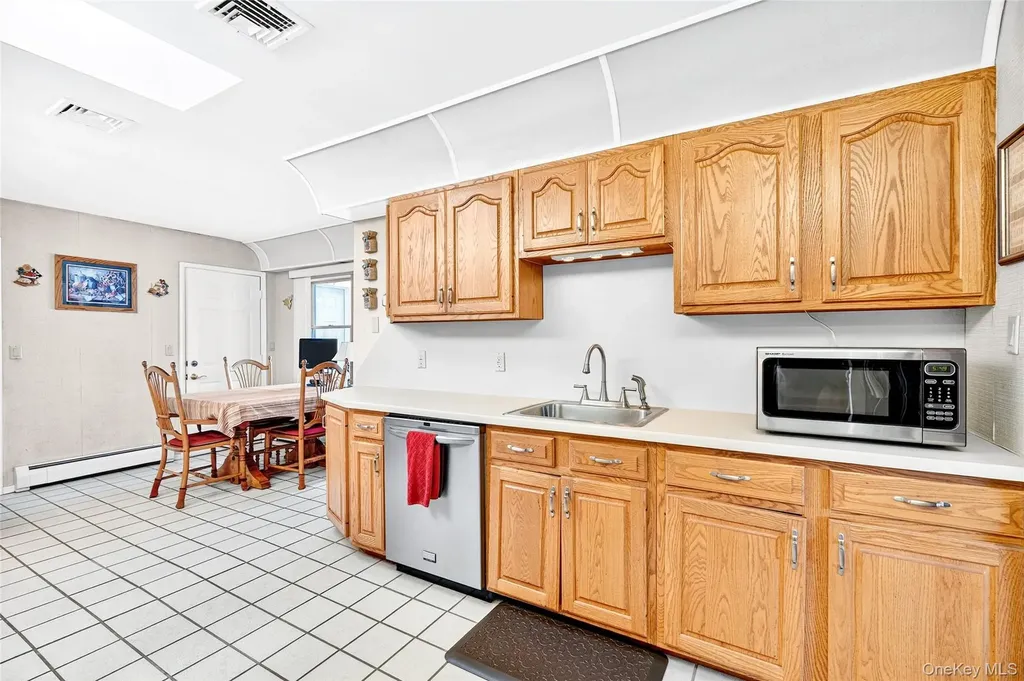 28 Terrace Avenue Nanuet NY 10954