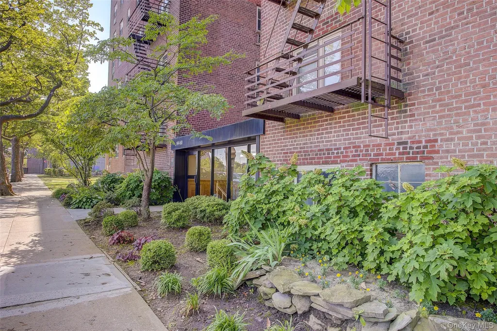 144-60 Gravett Road Flushing NY 11367