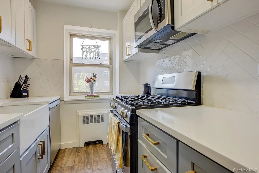 144-60 Gravett Road Flushing NY 11367