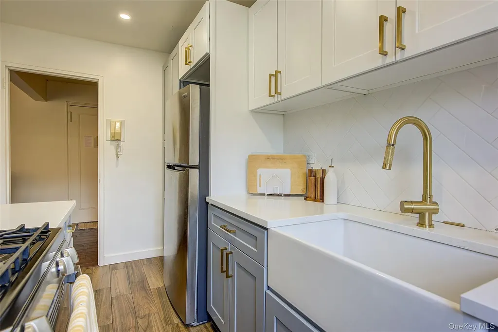 144-60 Gravett Road Flushing NY 11367