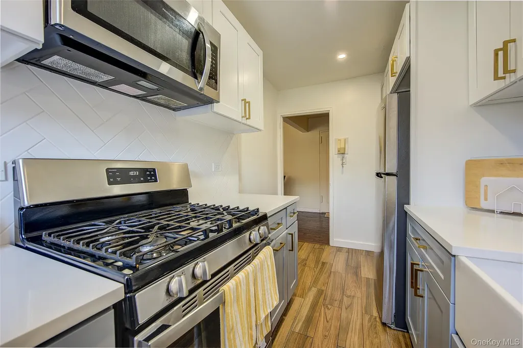 144-60 Gravett Road Flushing NY 11367
