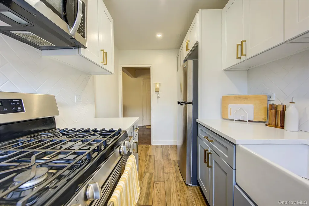 144-60 Gravett Road Flushing NY 11367