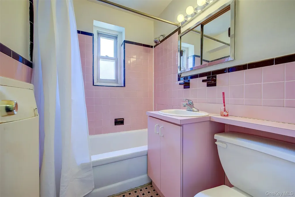 144-60 Gravett Road Flushing NY 11367