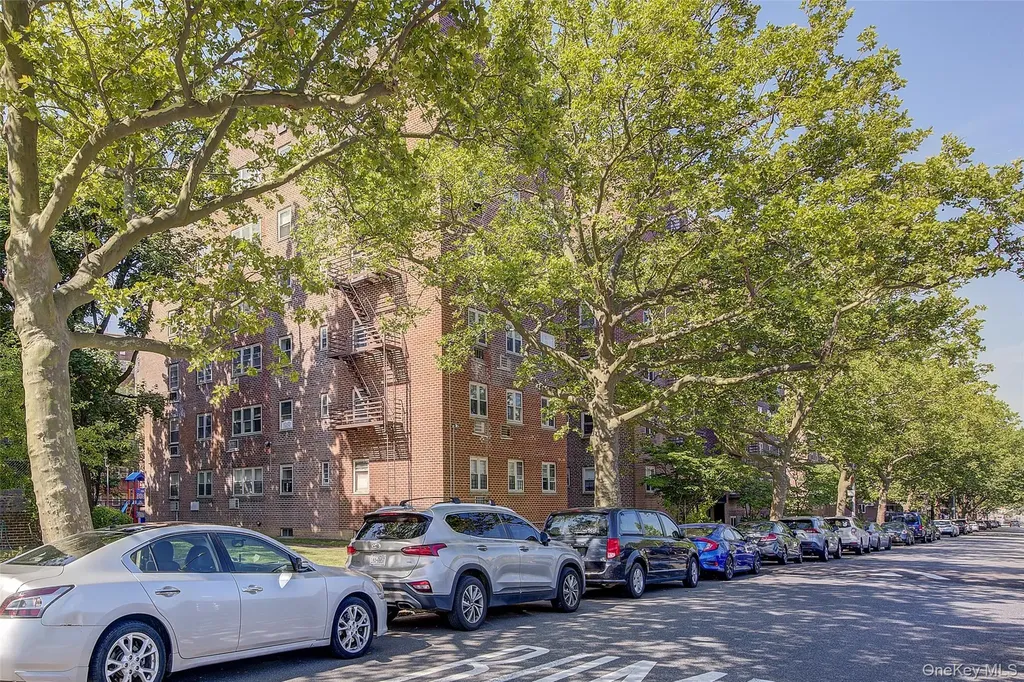 144-60 Gravett Road Flushing NY 11367