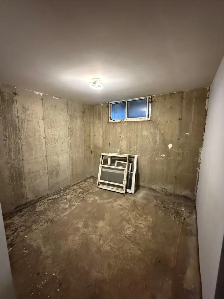 13426 35th Avenue Flushing NY 11354