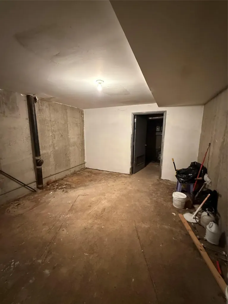 13426 35th Avenue Flushing NY 11354