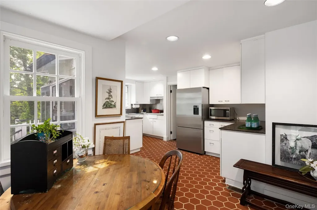 69 Whippoorwill Road Armonk NY 10504