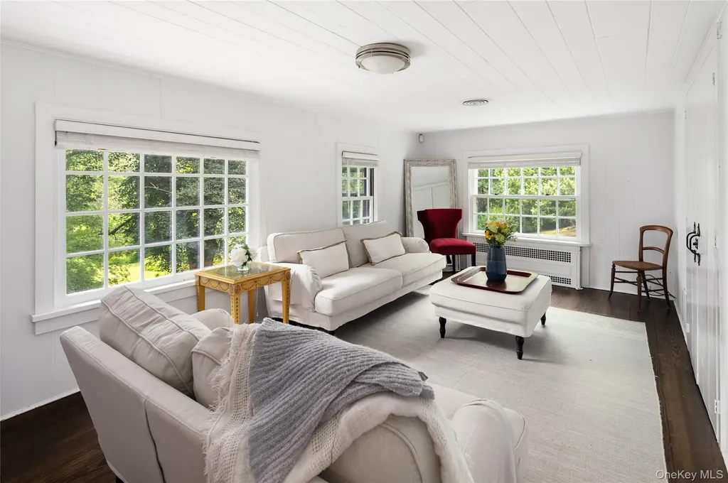 69 Whippoorwill Road Armonk NY 10504