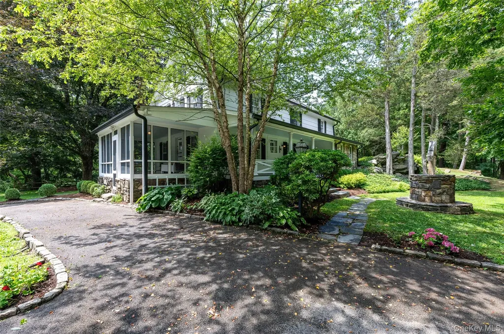 69 Whippoorwill Road Armonk NY 10504