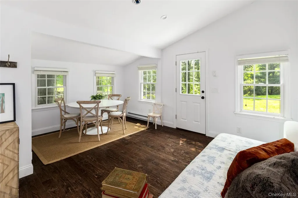 69 Whippoorwill Road Armonk NY 10504