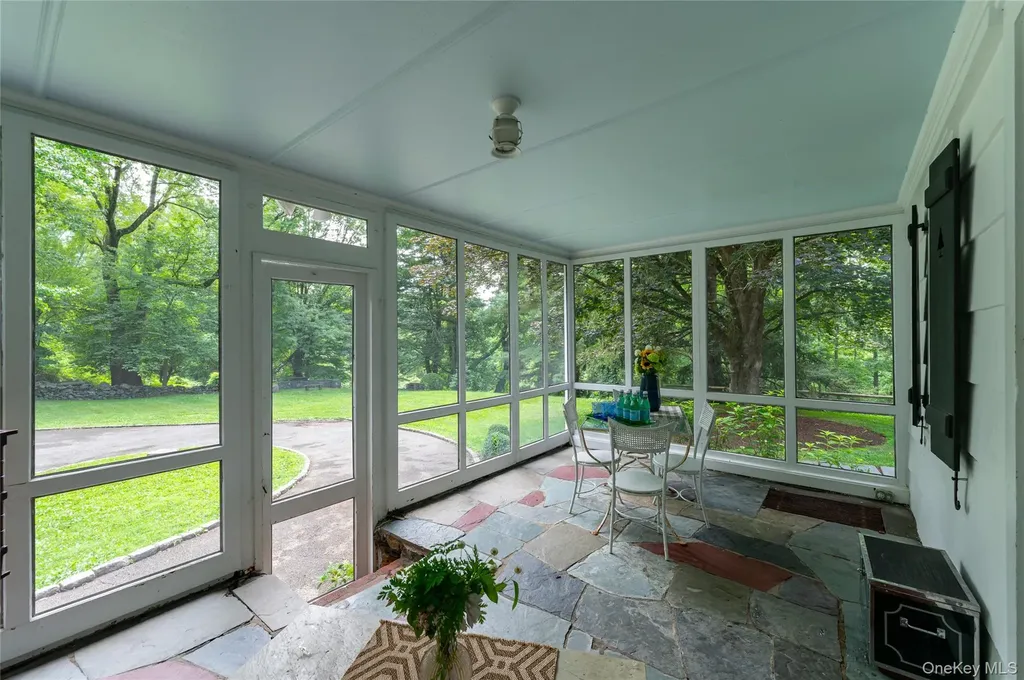 69 Whippoorwill Road Armonk NY 10504