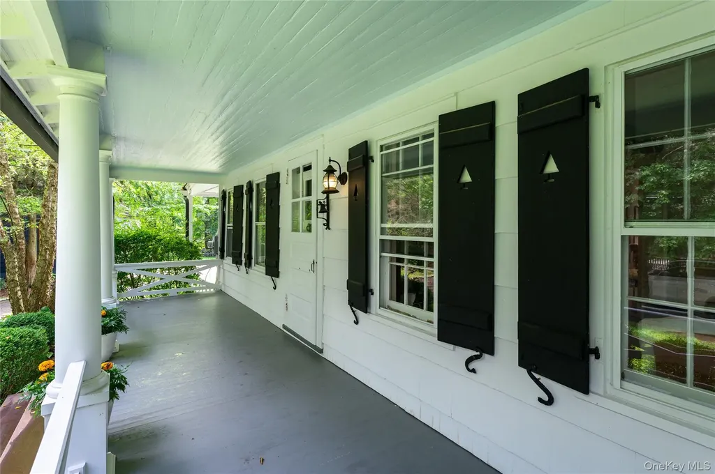69 Whippoorwill Road Armonk NY 10504
