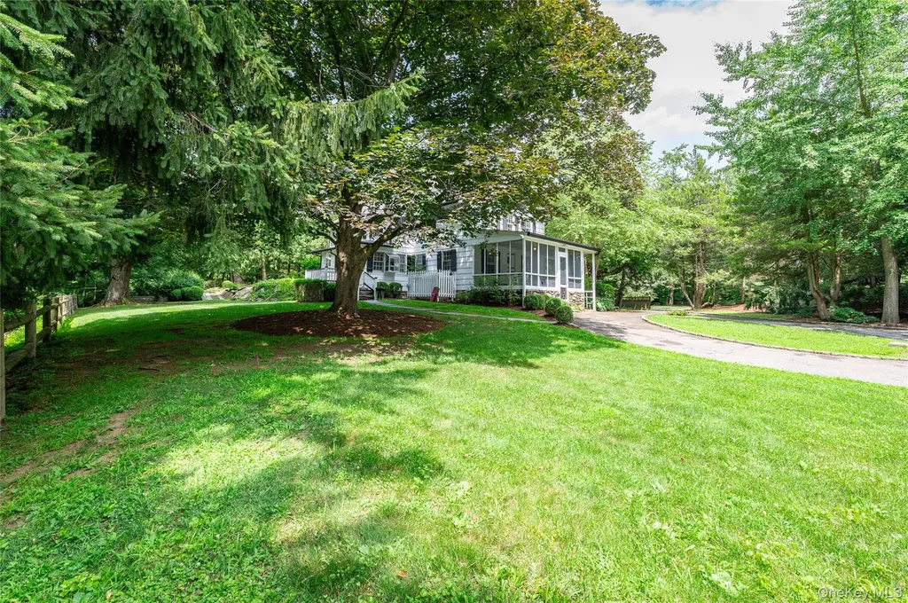 69 Whippoorwill Road Armonk NY 10504