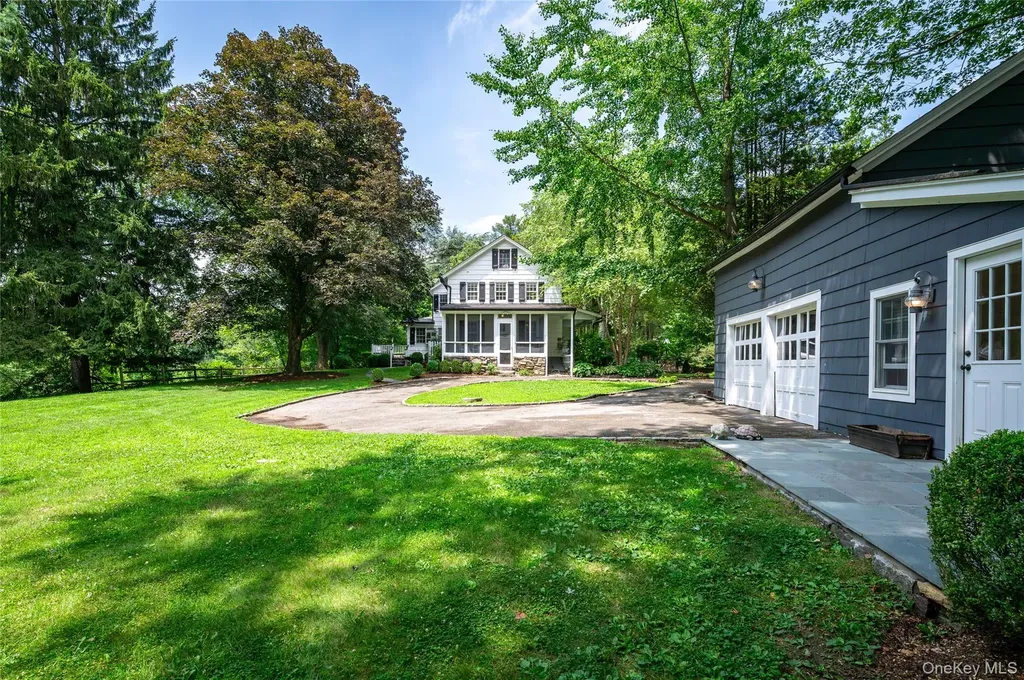 69 Whippoorwill Road Armonk NY 10504