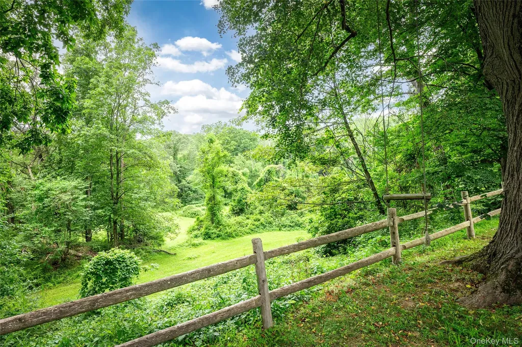 69 Whippoorwill Road Armonk NY 10504