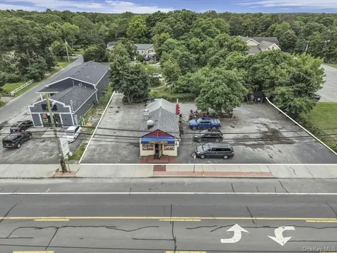 669 Flanders Road Flanders NY 11901