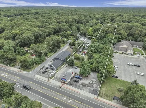669 Flanders Road Flanders NY 11901