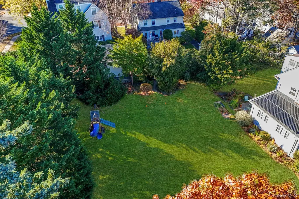 477 Manor Lane Pelham NY 10803