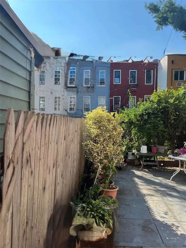 1205 Hancock Street Brooklyn NY 11221