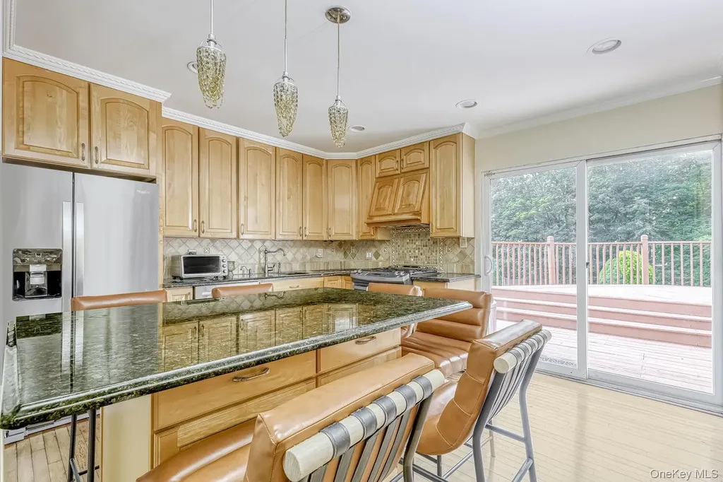28 Lime Kiln Road Suffern NY 10901