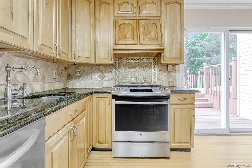 28 Lime Kiln Road Suffern NY 10901