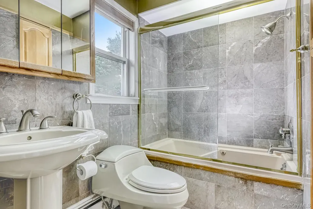 28 Lime Kiln Road Suffern NY 10901