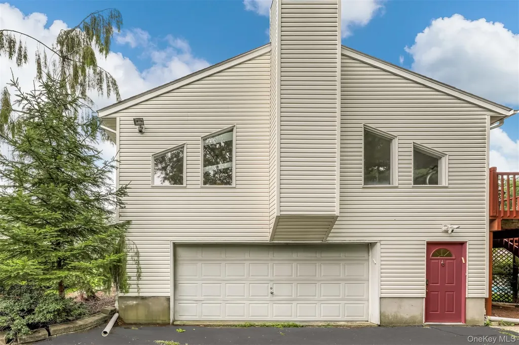 28 Lime Kiln Road Suffern NY 10901