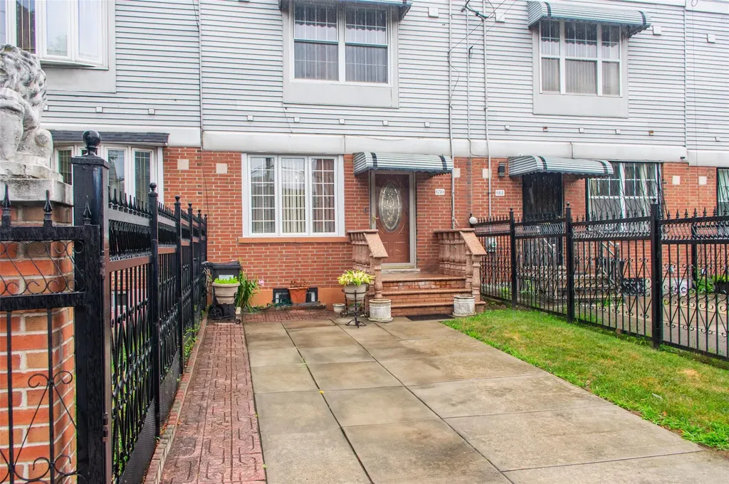 659 Snediker Avenue Brooklyn NY 11207