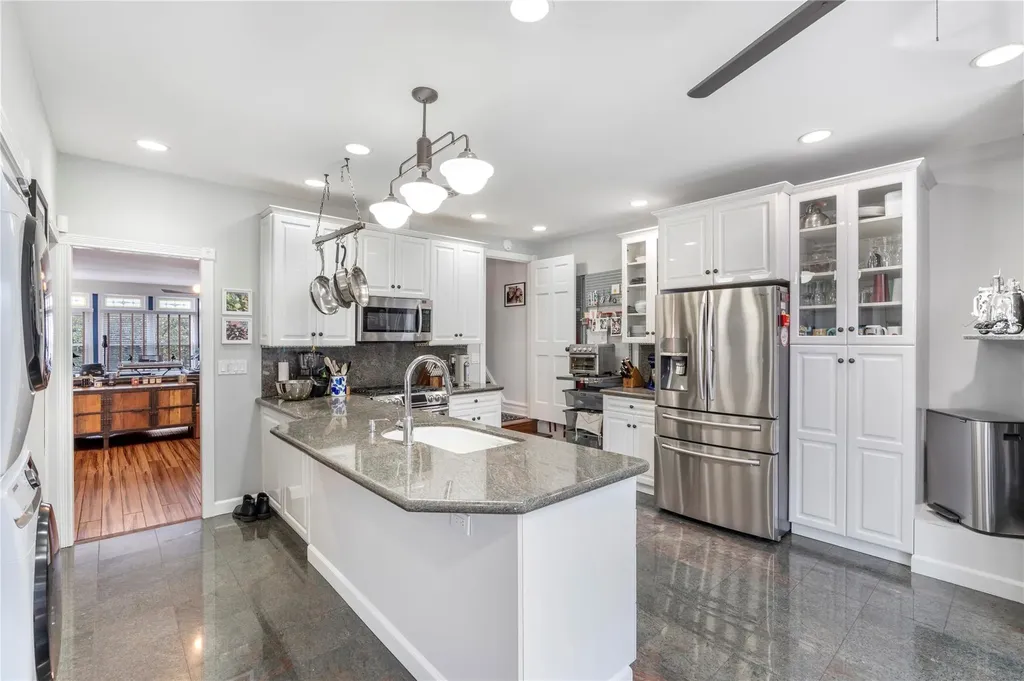 8419 Fort Hamilton Parkway Brooklyn NY 11209