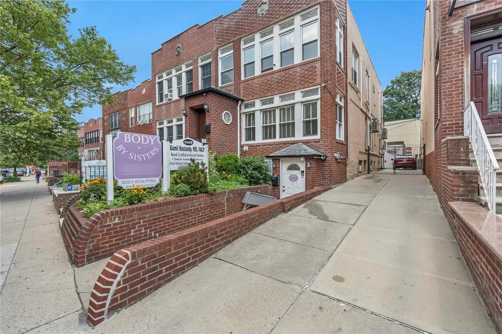 8419 Fort Hamilton Parkway Brooklyn NY 11209