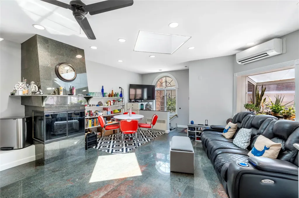 8419 Fort Hamilton Parkway Brooklyn NY 11209