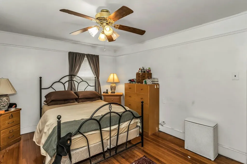 8748 252nd Street Bellerose NY 11426
