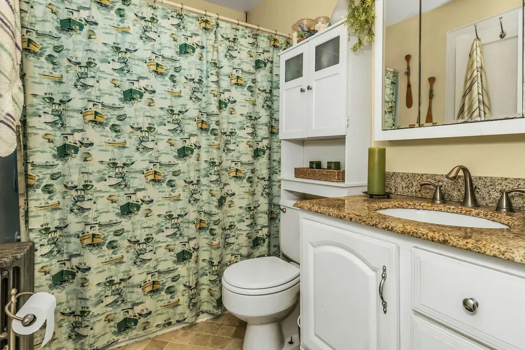 8748 252nd Street Bellerose NY 11426