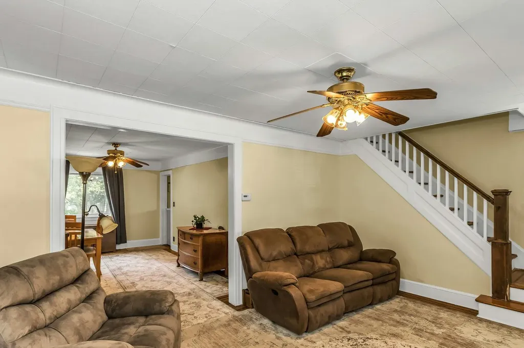 8748 252nd Street Bellerose NY 11426