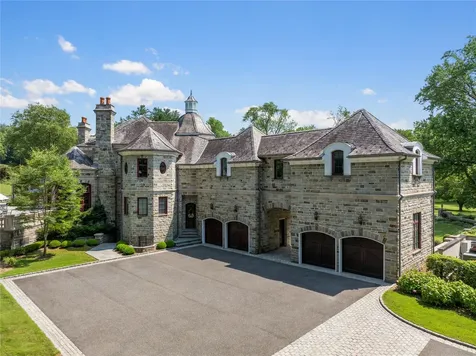 102 Horseshoe Road Mill Neck NY 11765