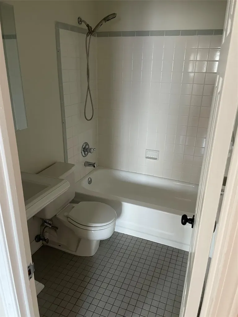 3220 Fairfield Avenue Bronx NY 10463