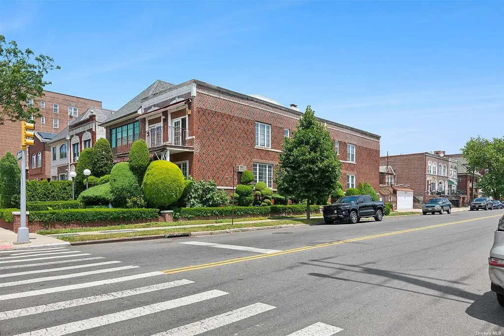 2295 Ocean Parkway Brooklyn NY 11223