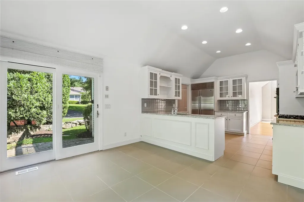 9 Glenbrooke Drive White Plains NY 10605