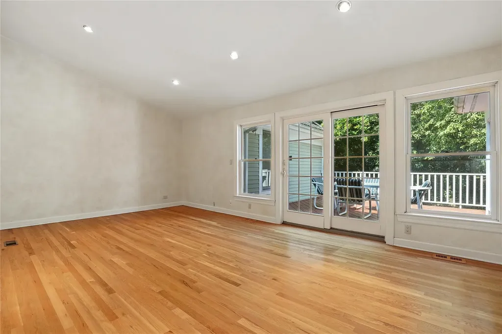 9 Glenbrooke Drive White Plains NY 10605