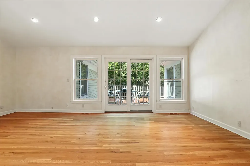9 Glenbrooke Drive White Plains NY 10605