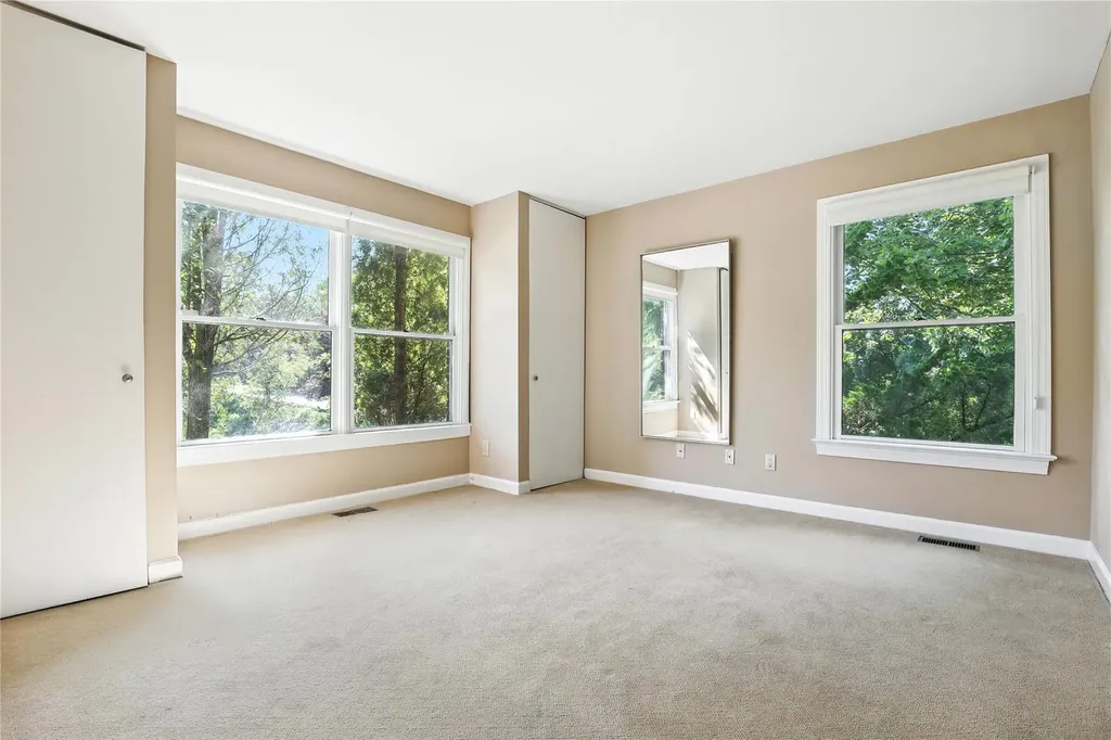9 Glenbrooke Drive White Plains NY 10605