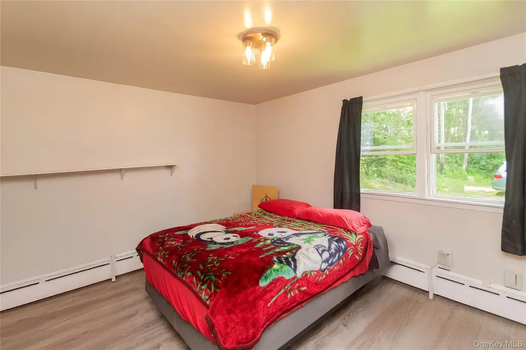 17 Hillside Place Fallsburg NY 12779