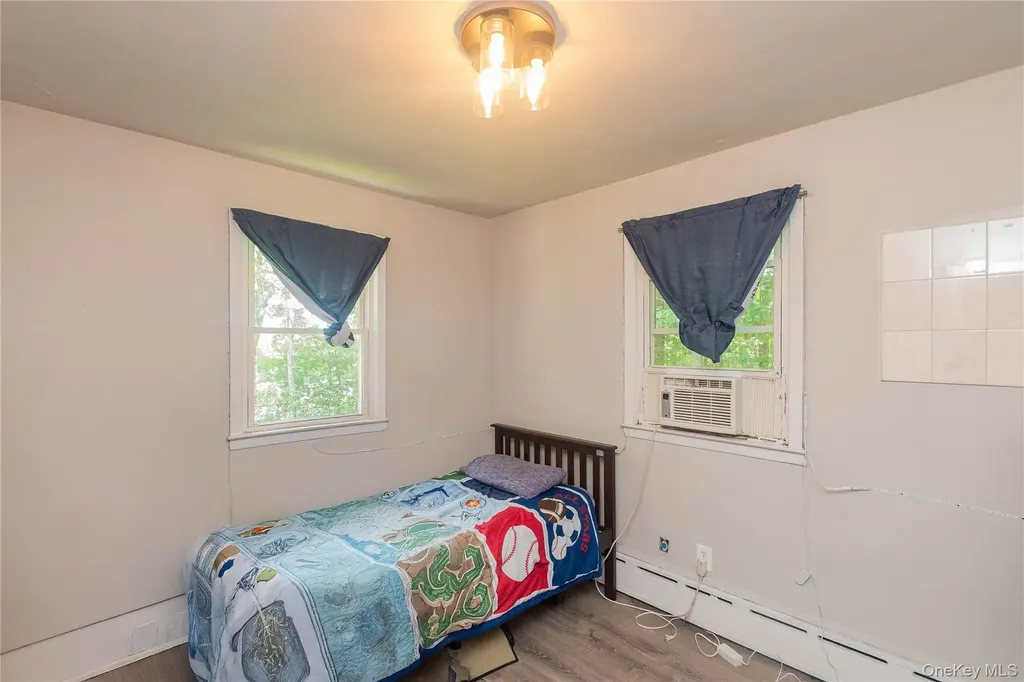 17 Hillside Place Fallsburg NY 12779