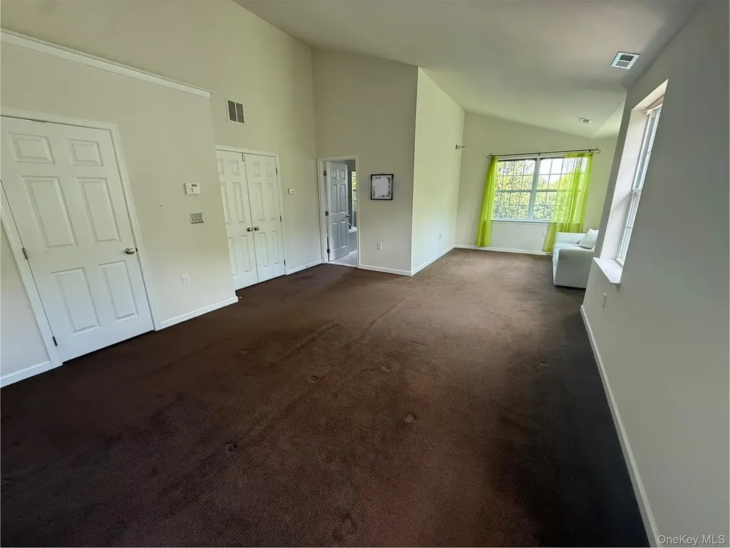 18 Pritchard Court Fishkill NY 12524