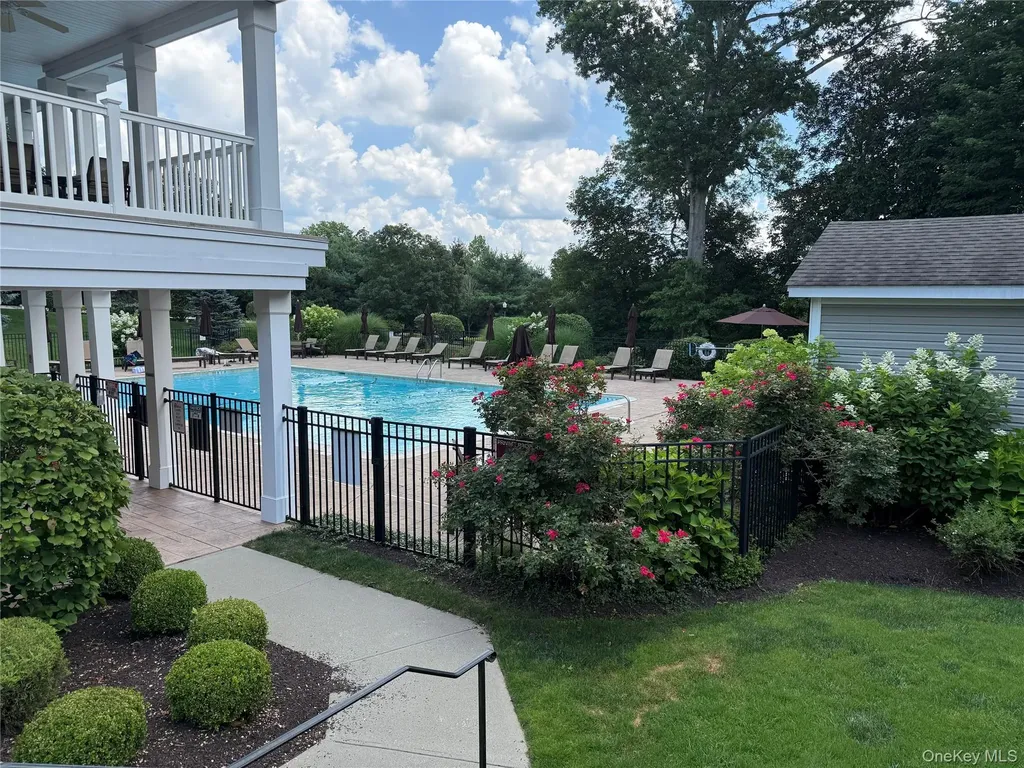 18 Pritchard Court Fishkill NY 12524