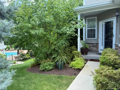 18 Pritchard Court Fishkill NY 12524