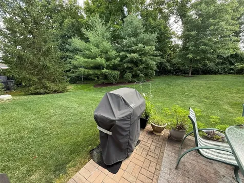 18 Pritchard Court Fishkill NY 12524