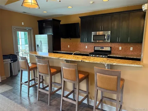 18 Pritchard Court Fishkill NY 12524