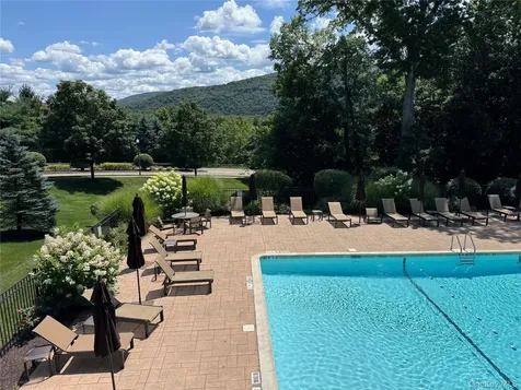 18 Pritchard Court Fishkill NY 12524